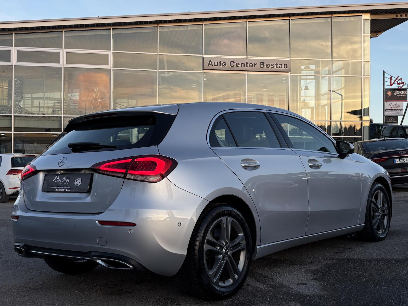 Mercedes-Benz A 250 BUSSINES/NAVIGATION/HIGHPERFORMACE-LED/PDC