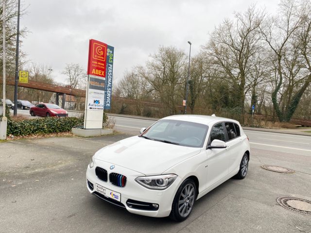 BMW 118i Sport Line XENON SHZ KLIMATRONIC TEMPOMAT