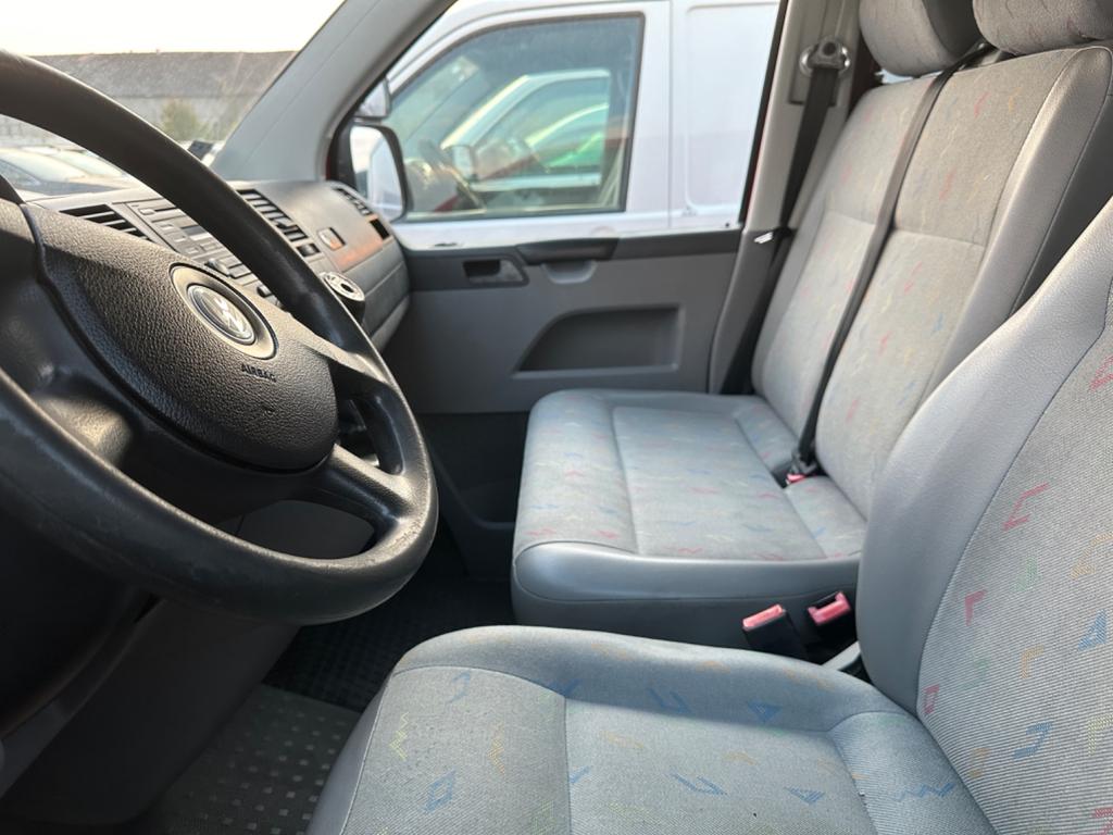Volkswagen T5 Kombi