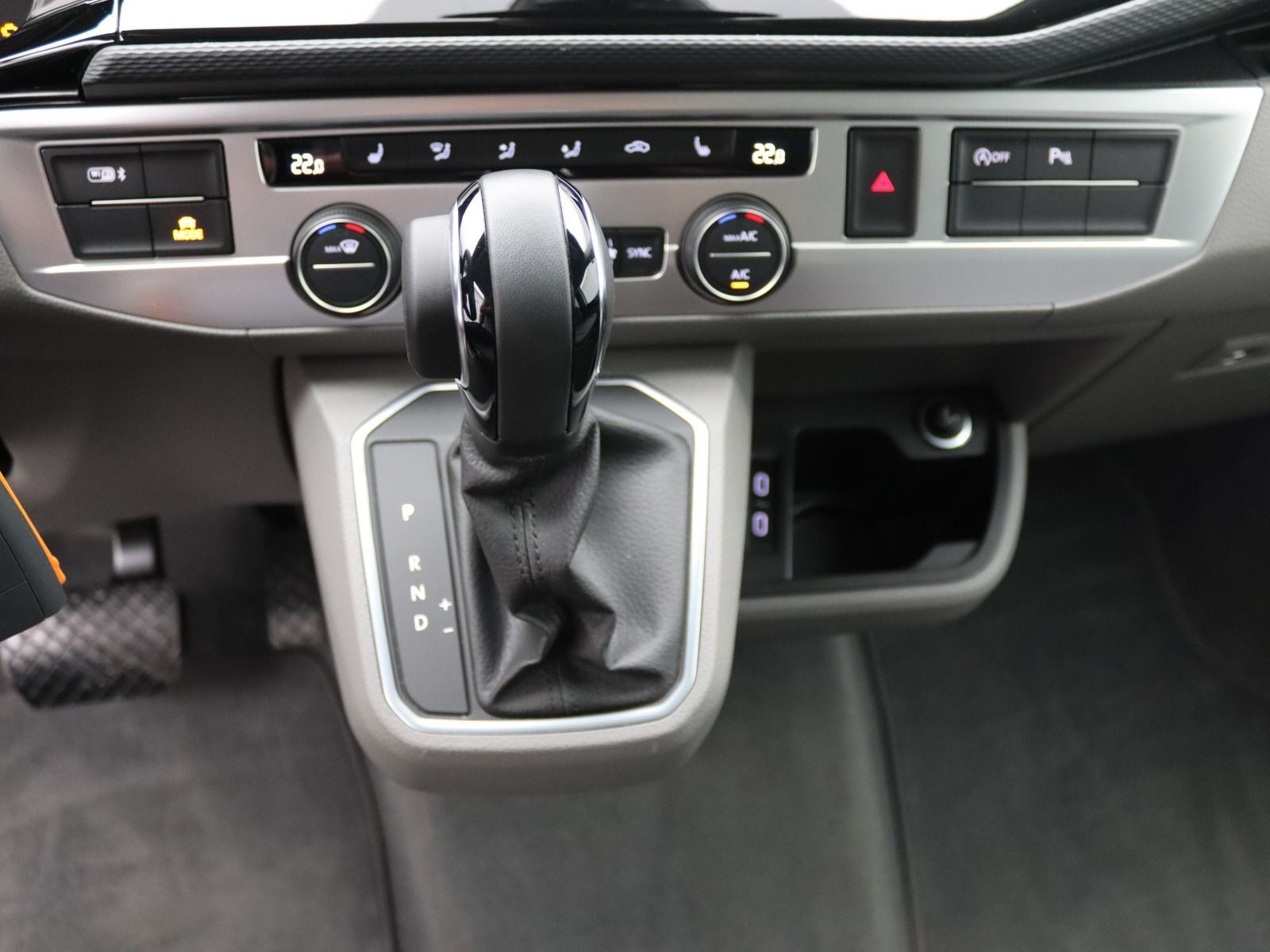 Volkswagen T6 California - Bild 17