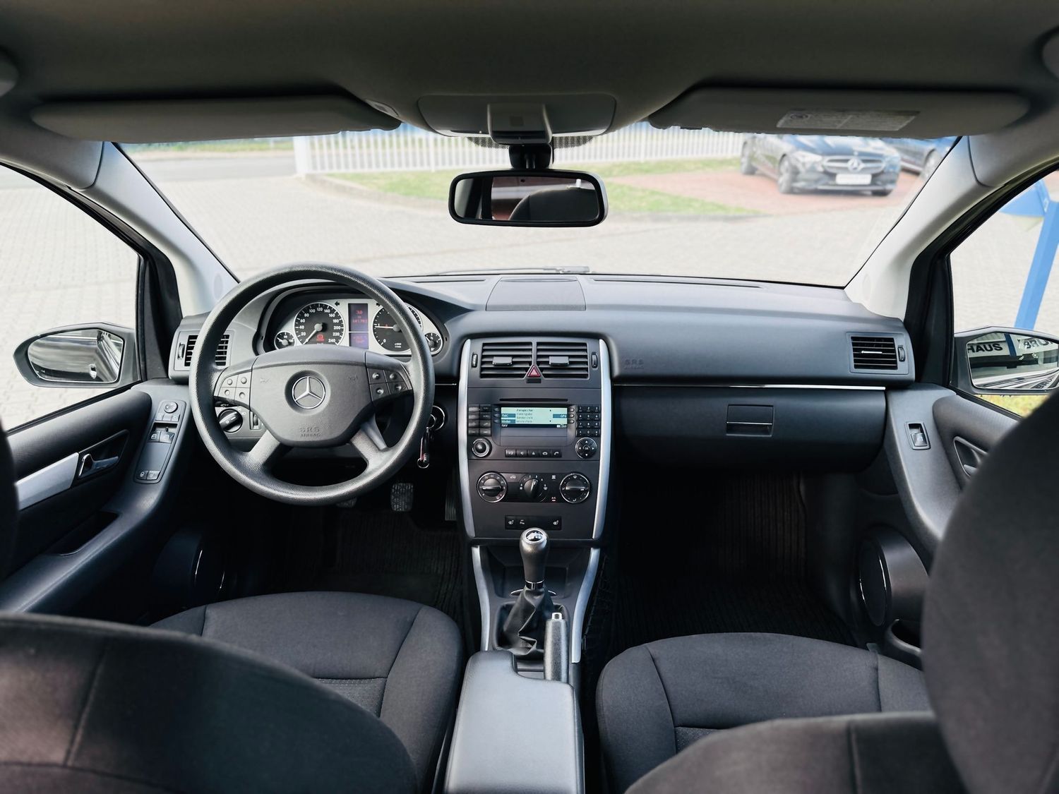 Fahrzeugabbildung Mercedes-Benz B 180 CDI Navi, PTS, AHK abn., Sitzheizung, Chro