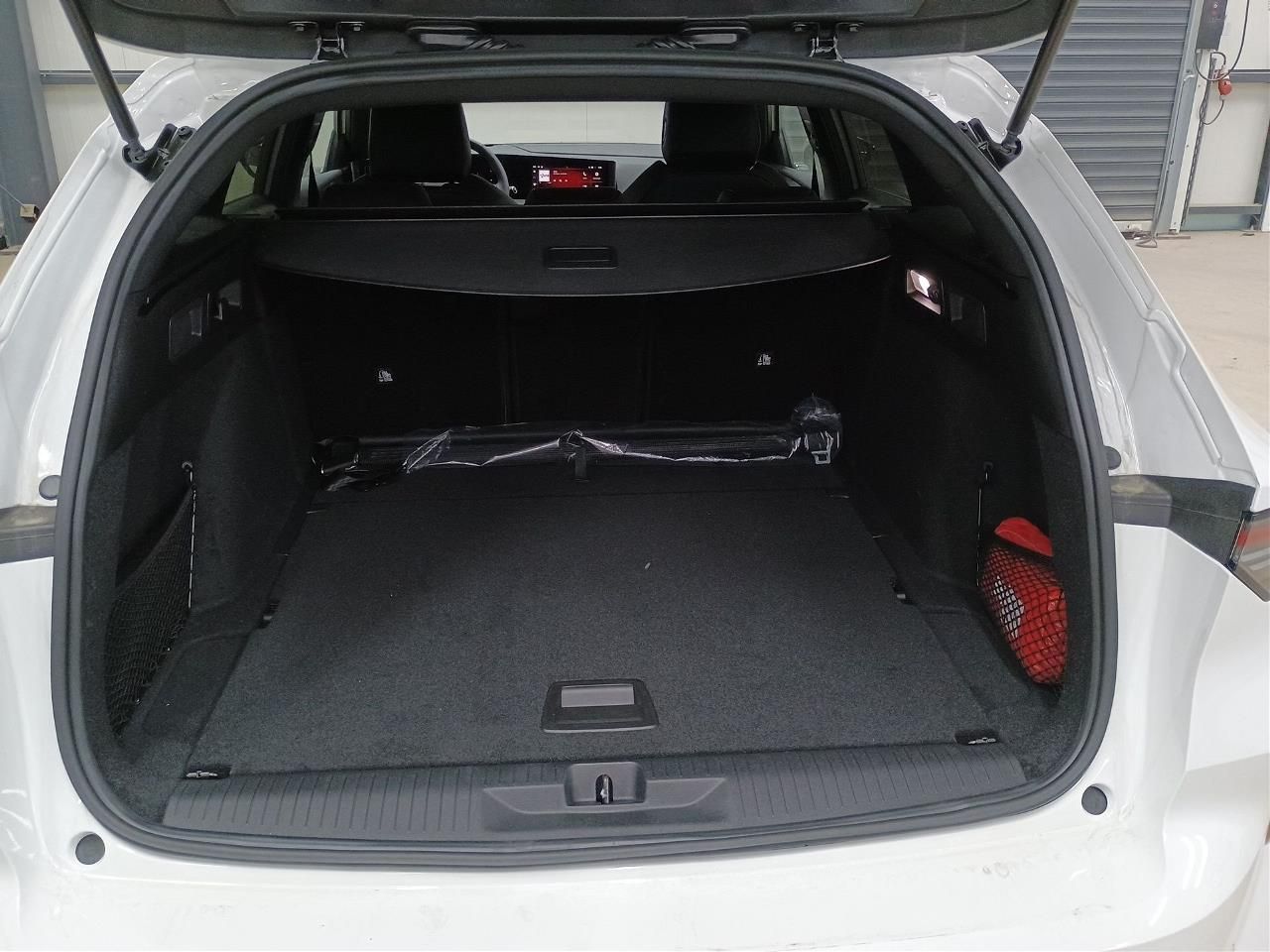 Fahrzeugabbildung Opel Astra L ST AT// KlimaAT, Scheinwerfer LED, Keyle