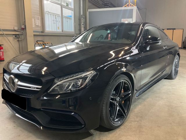 Mercedes-Benz C63S AMG COUPE HUD PANO KERAMIK PERF SITZE