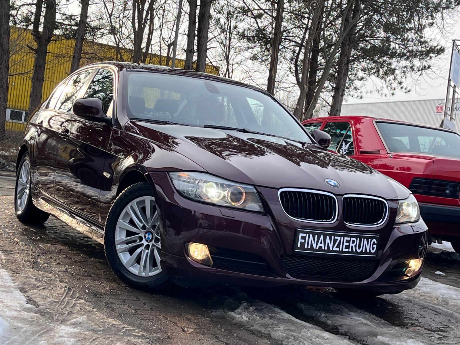 BMW 320i Limousine. AUTOMATIK WENIG KM NUR100.000KM