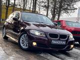 BMW 318i Limousine. AUTOMATIK WENIG KM NUR100.000KM - BMW mit Benzin-Antrieb: Limousine, 3.0