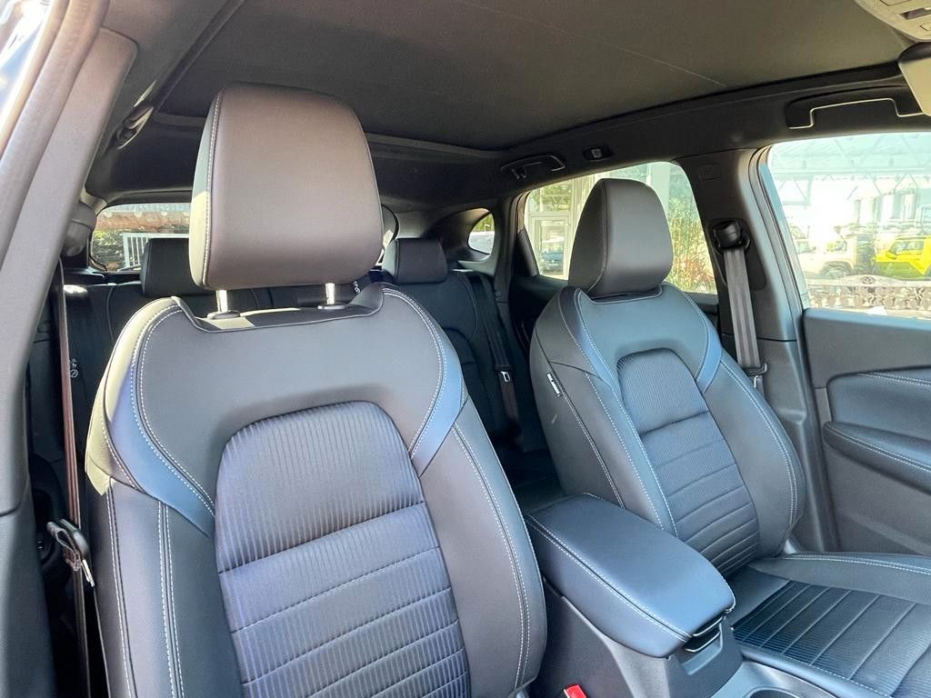 Fahrzeugabbildung Nissan Qashqai 1.3 DIG-T AT 4WD Tekna BOSE+PANO+HUD