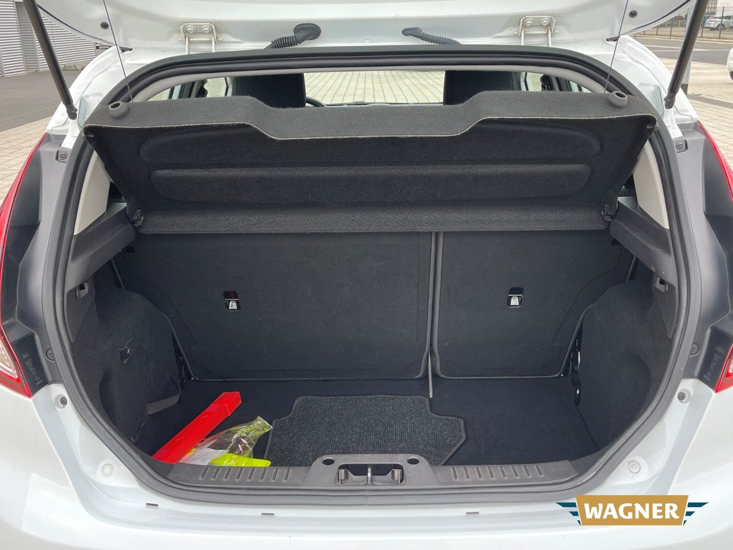 Fahrzeugabbildung Ford Fiesta Trend Klimaanlage Isofix 5 Türer