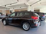 BMW X1 sDrive18i Advantage Navi Tempomat AHK schw. - BMW X1 mit Benzin-Antrieb