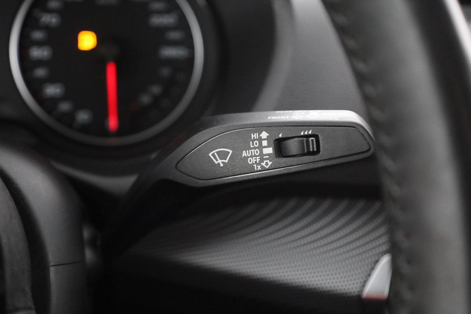 Audi Q2 35 1.5 TFSI sport LED Navi Sitzheizung