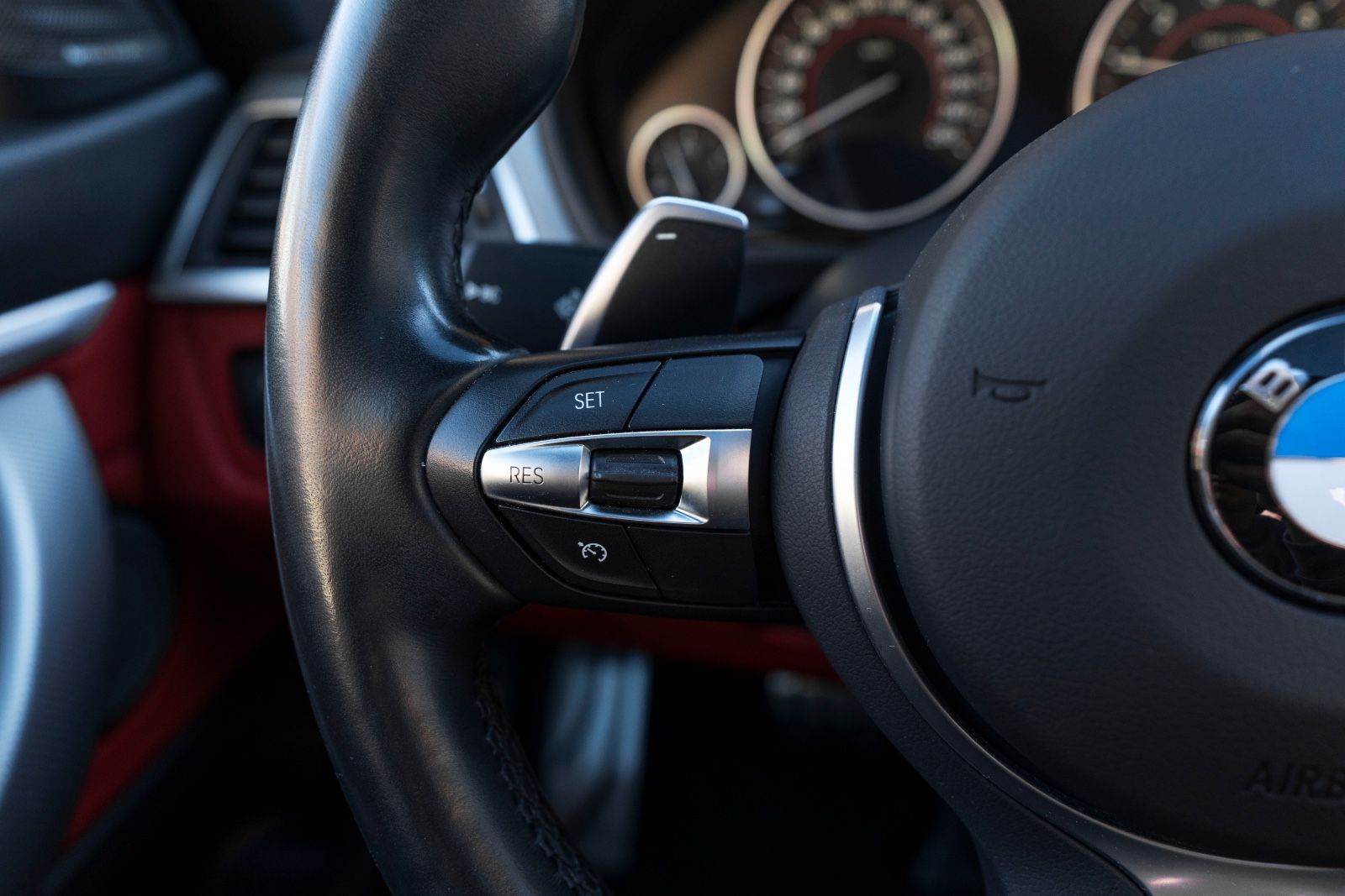 Fahrzeugabbildung BMW 430i Coupé M-SPORTPAKET HUD KAM LED H&K TOTW