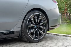BMW M760 – 9 / 31