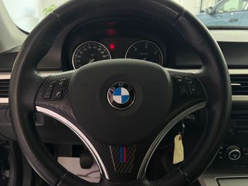 BMW 320 - 11