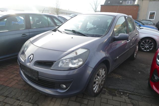 Renault Clio 1.5 DCi Klima Panorama Leder HU/AU 04/2026