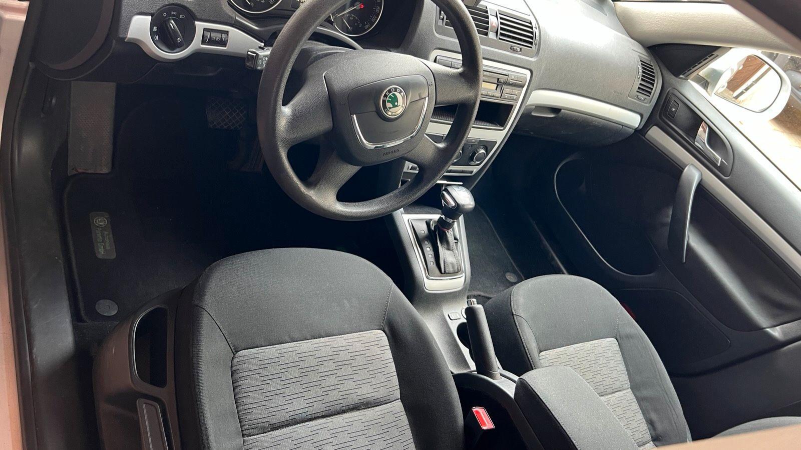 Skoda Octavia 2009 — photo 5