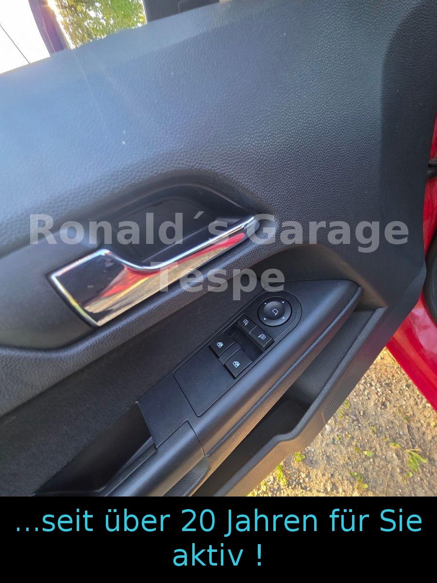 Opel Astra 2009 — photo 16