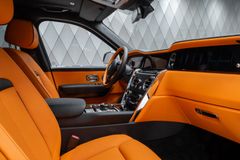 Cullinan Series II 2025 GREY/ORANGE 4 SEATS STAR