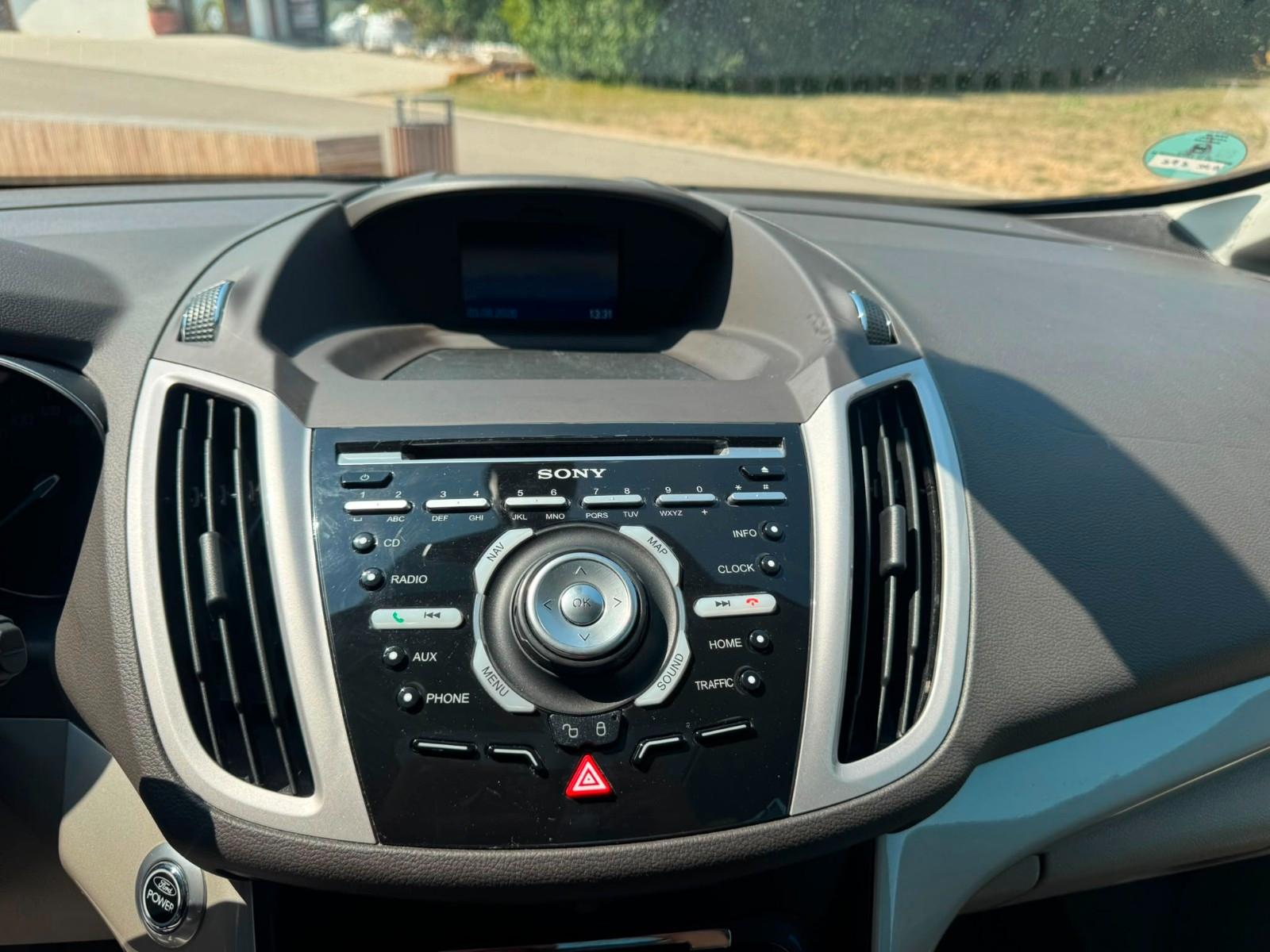 Ford Grand C-MAX 2011 — photo 12