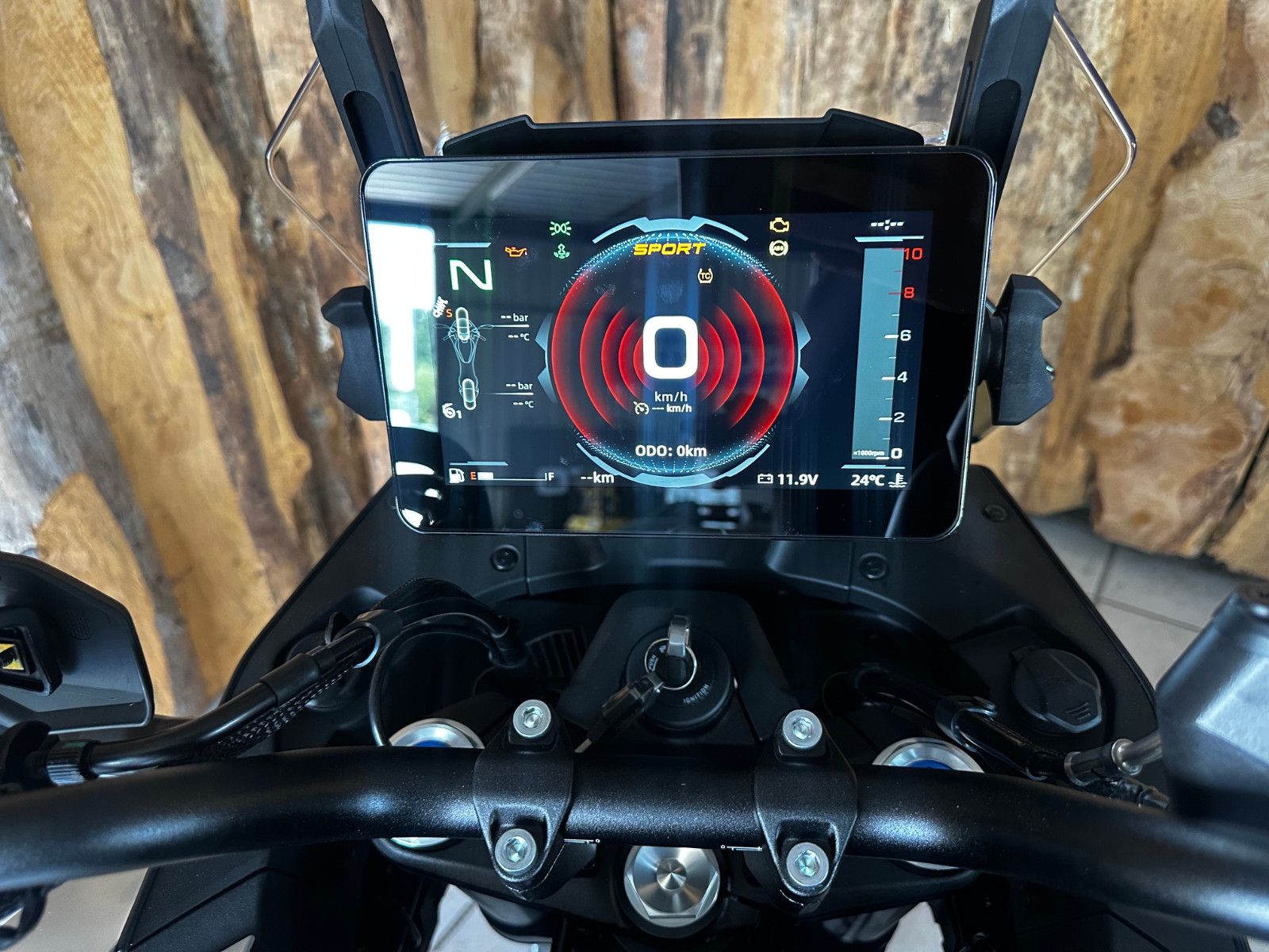 CFMOTO 800 MT-ES *Sofort Verfügbar* — Bild 13