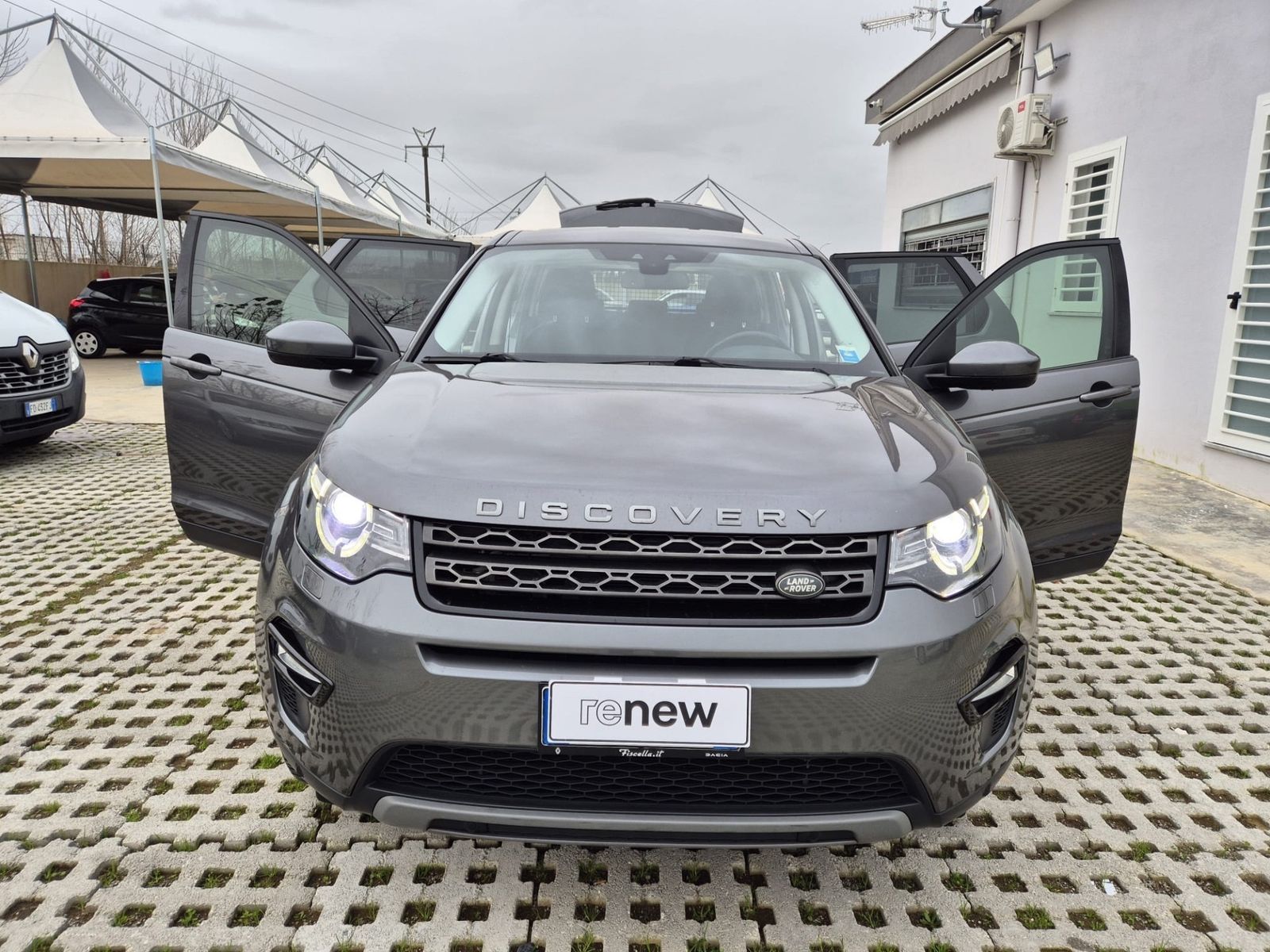 Land-Rover Discovery Sport - 1