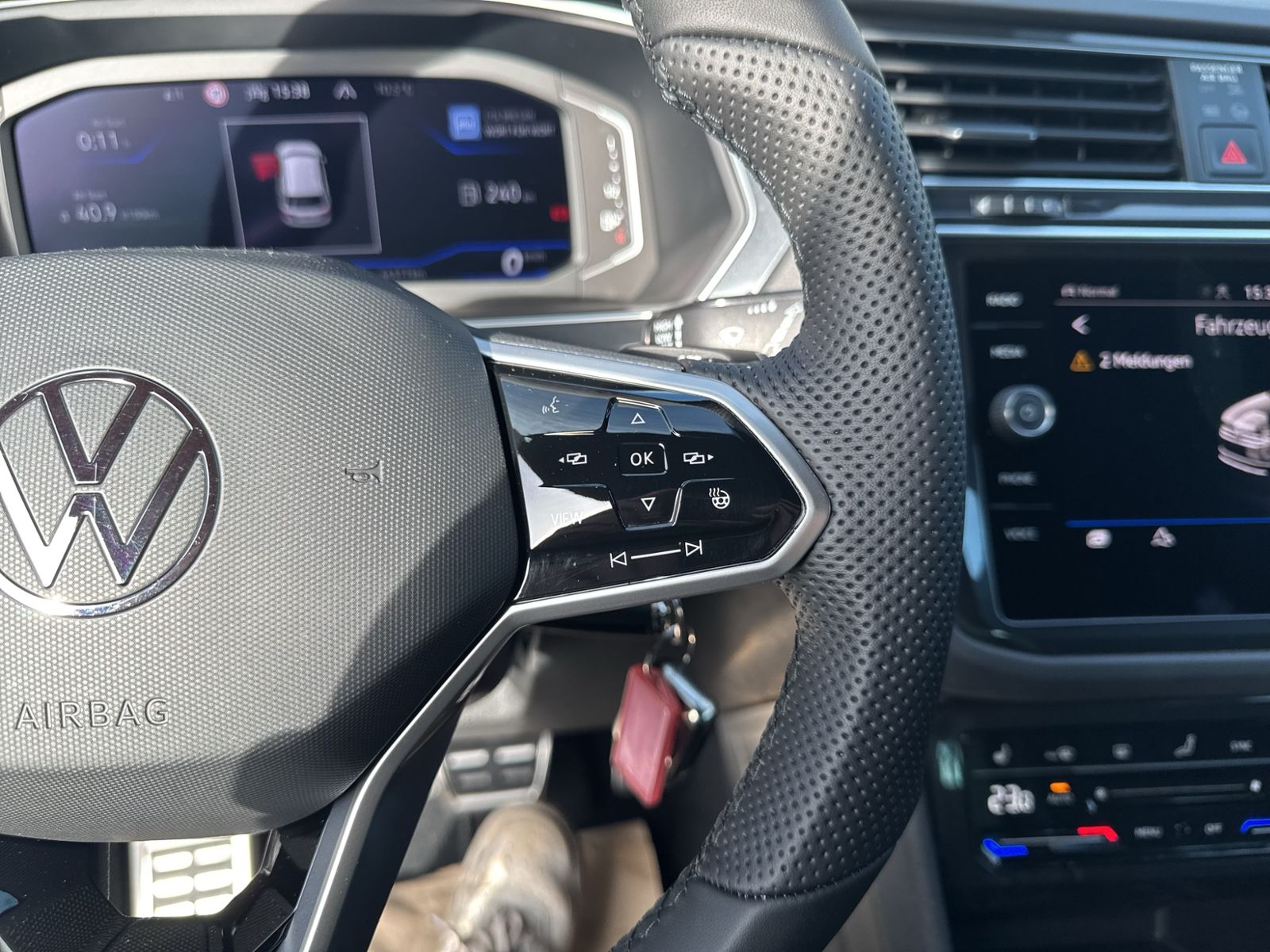 Tiguan R-Line 2.0 TSI 4Motion, Navi Discover, ab