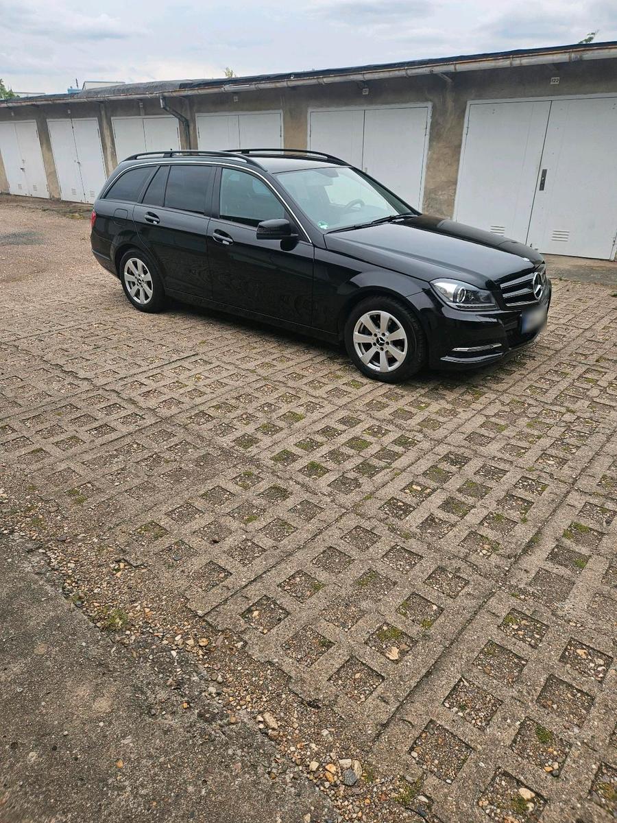 Mercedes-Benz C200 2014 — engine 136 HP (100kW)