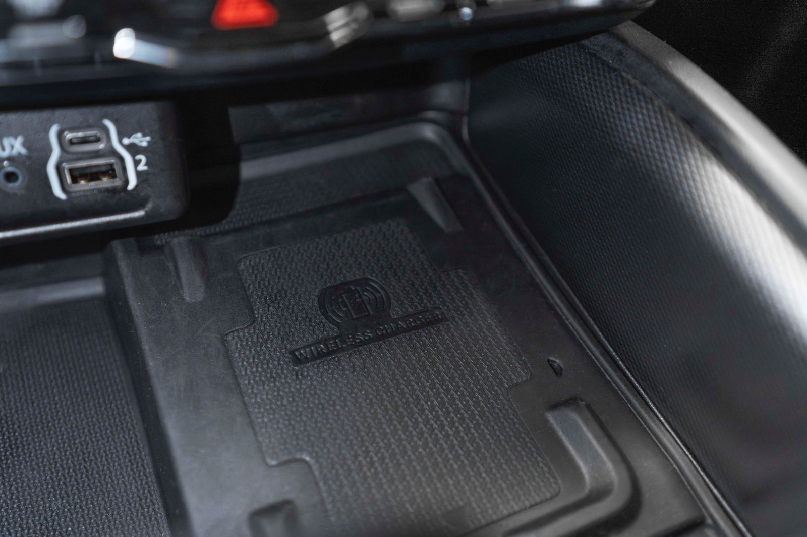 Fahrzeugabbildung Dodge Durango R/T 5.7L LPG AHK LED KAM NAV TOTW M+S