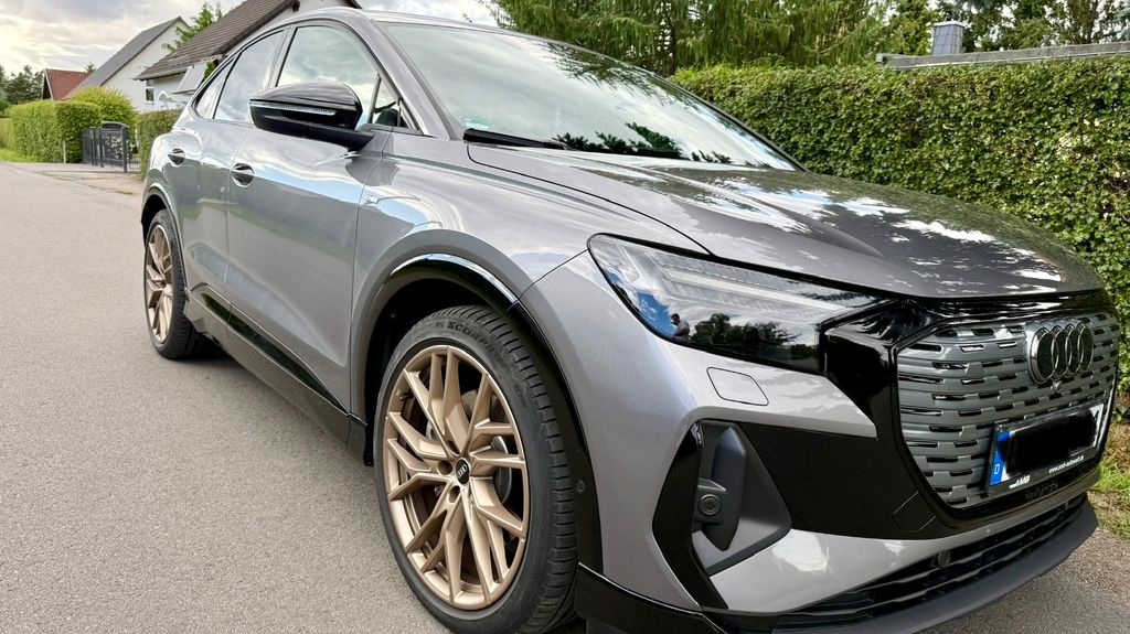 Image of Audi Q4 e-tron