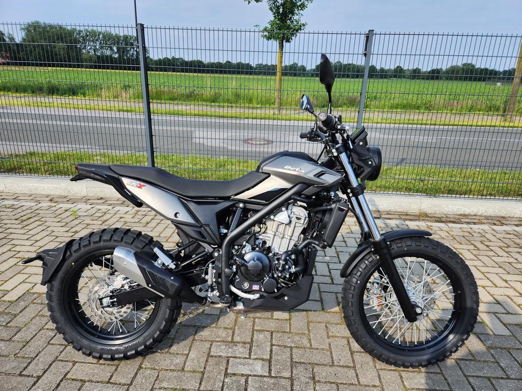 Beta ALP 4.0 X 4T + HELM