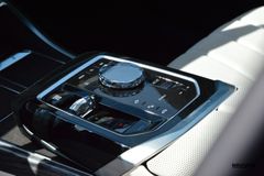 BMW M760 – 17 / 25