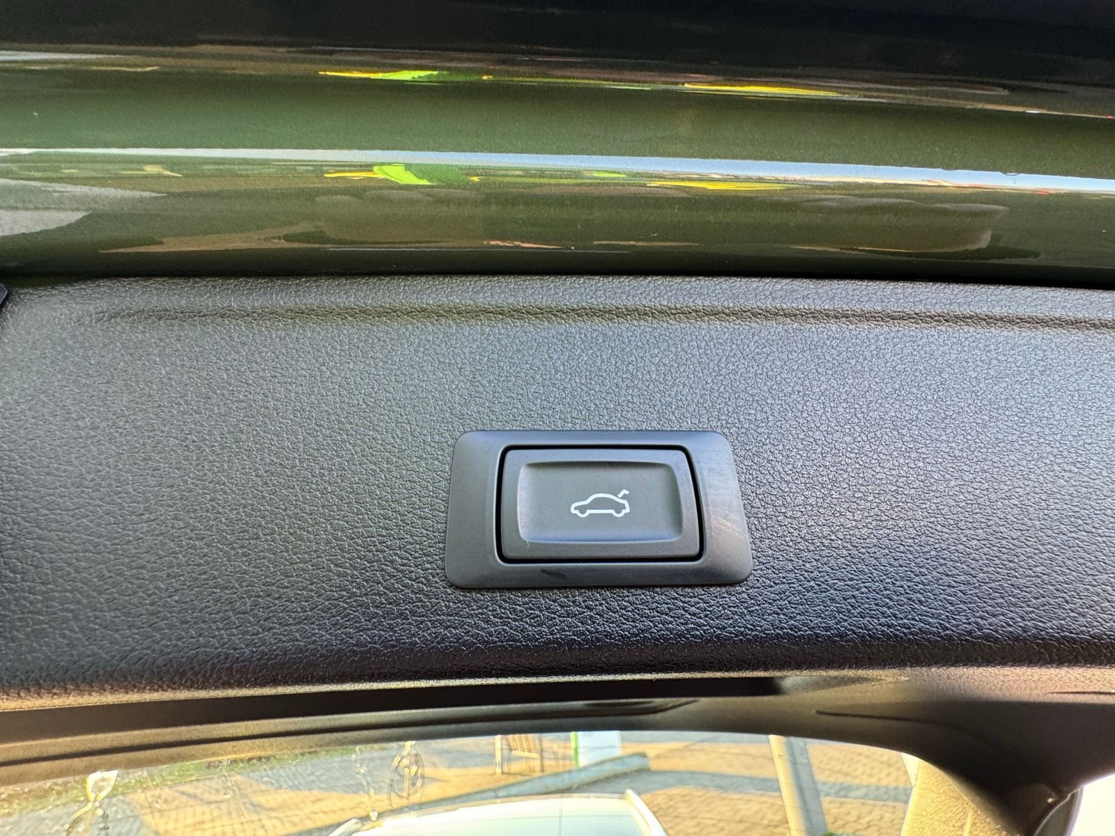 Fahrzeugabbildung Audi A4 Avant S line 204PS Stronic*LED*NAVI*Tour*Allw