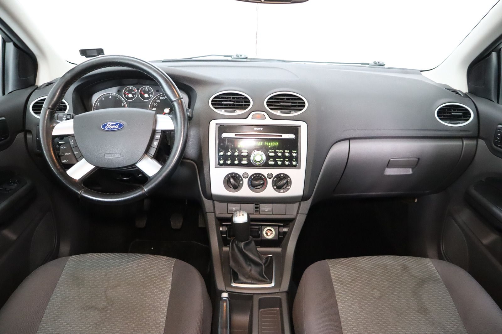 Fahrzeugabbildung Ford Focus 1.6 Ambiente HU/AU 05.26