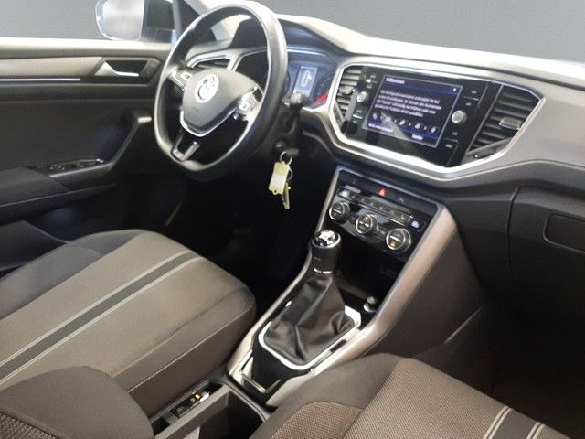 Fahrzeugabbildung Volkswagen T-Roc Style 1.5TSI Navi LED Kamera eleHeck 17"