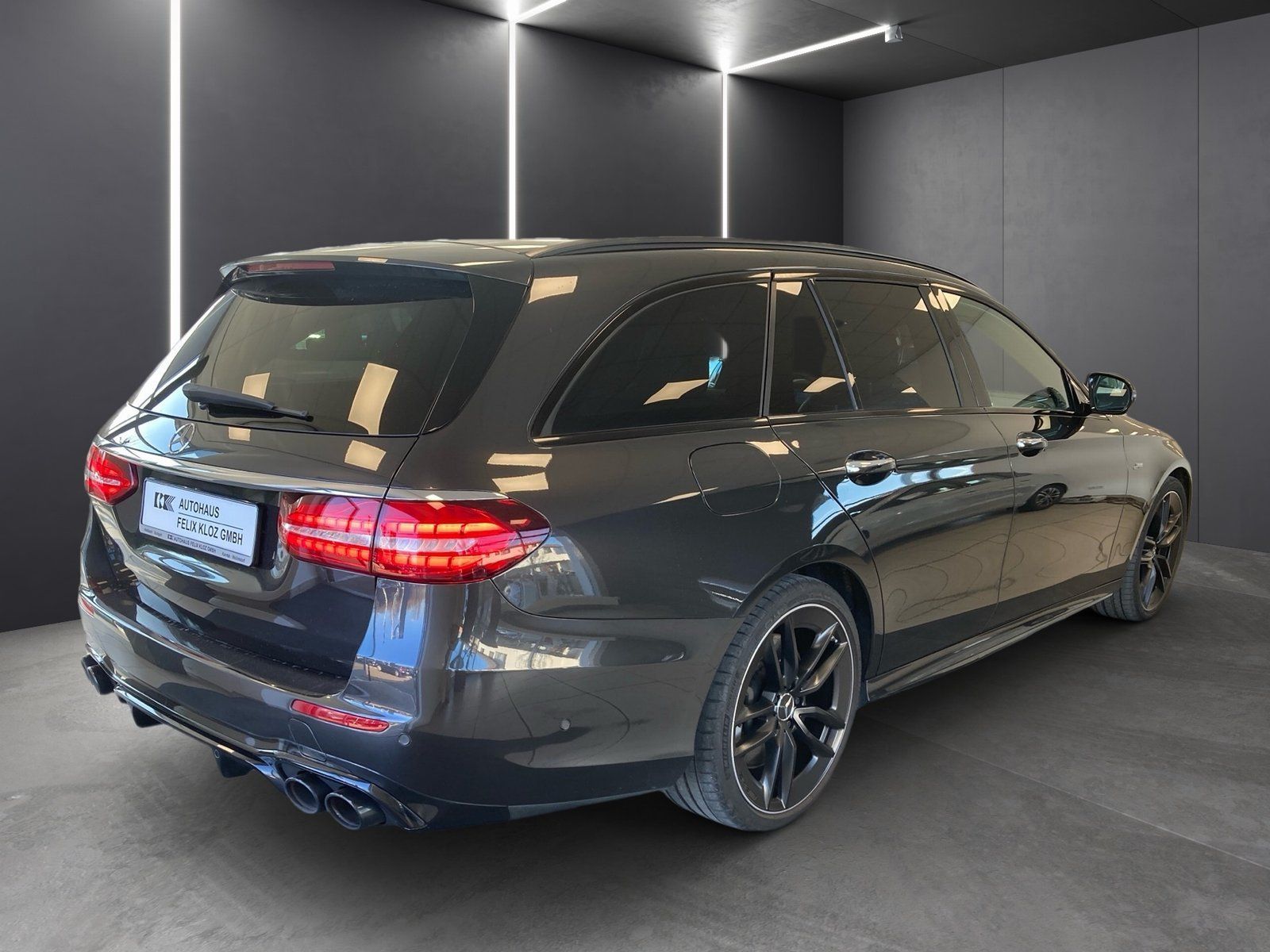 Fahrzeugabbildung Mercedes-Benz E 53 T 4M+ AMG*Distronic*Panorama*AHK*Standheiz*