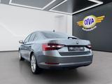 Skoda Superb 2.0 TDI Limousine Style 1.Hand - Skoda Superb mit Diesel-Antrieb: Limousine, Automatik