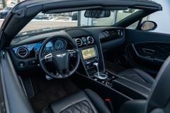 BENTLEY Continental GT 4.0 V8 S 4WD/ SPORT AGA/ MASSAGE BENTLEY Continental GT 4.0 V8 S 4WD/ SPORT AGA/ MASSAGE