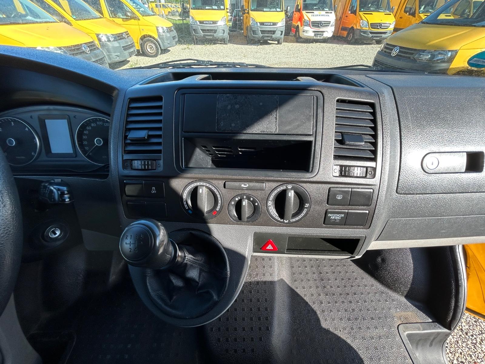 VOLKSWAGEN T5 TRANSPORTER - 2.0 TDI 84CH - 1ERE MAIN - ENTRETIEN VW