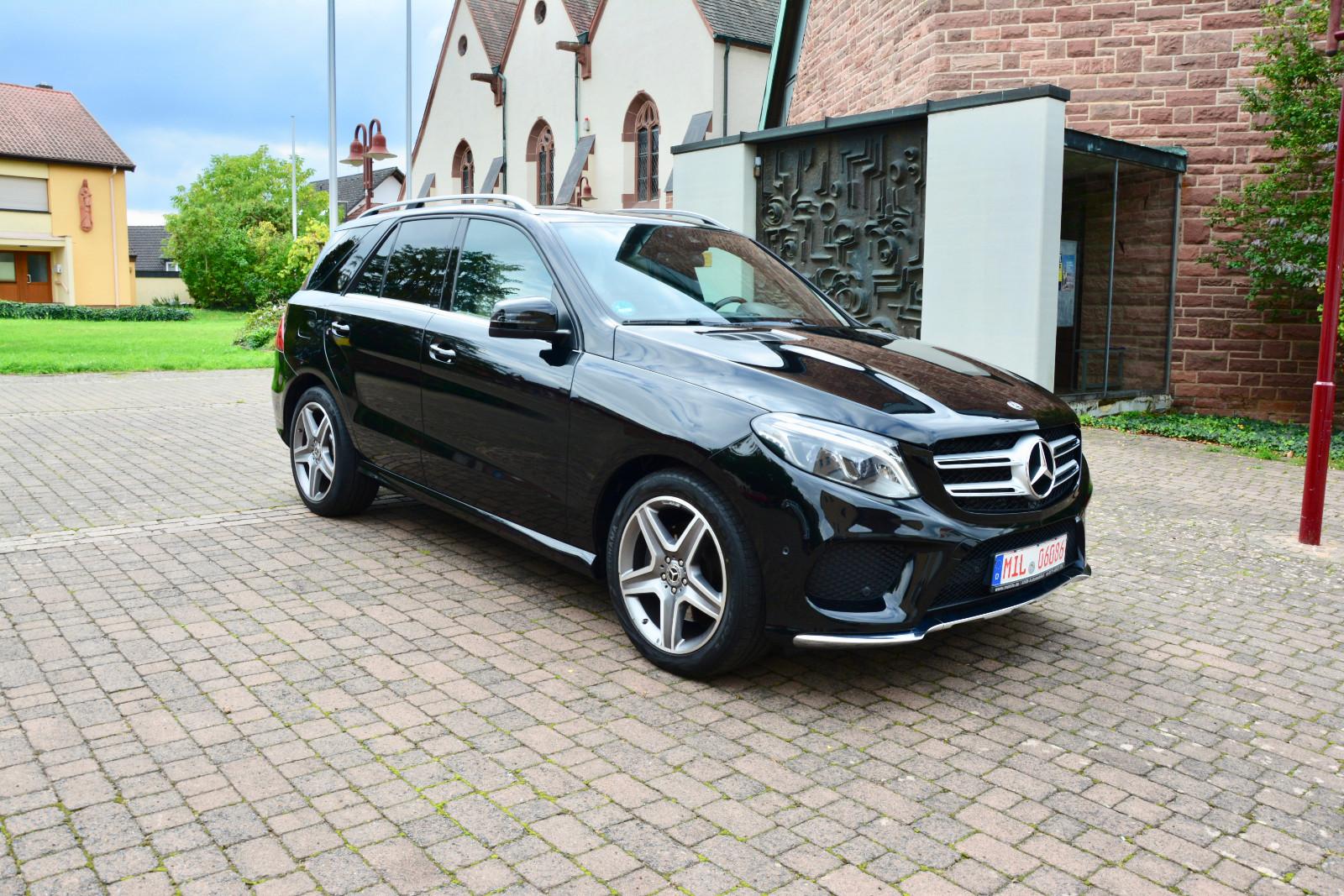 Mercedes-Benz GLE 350 d 4Matic/AMG LINE/LEDER/MULTI-BEAM/AHK