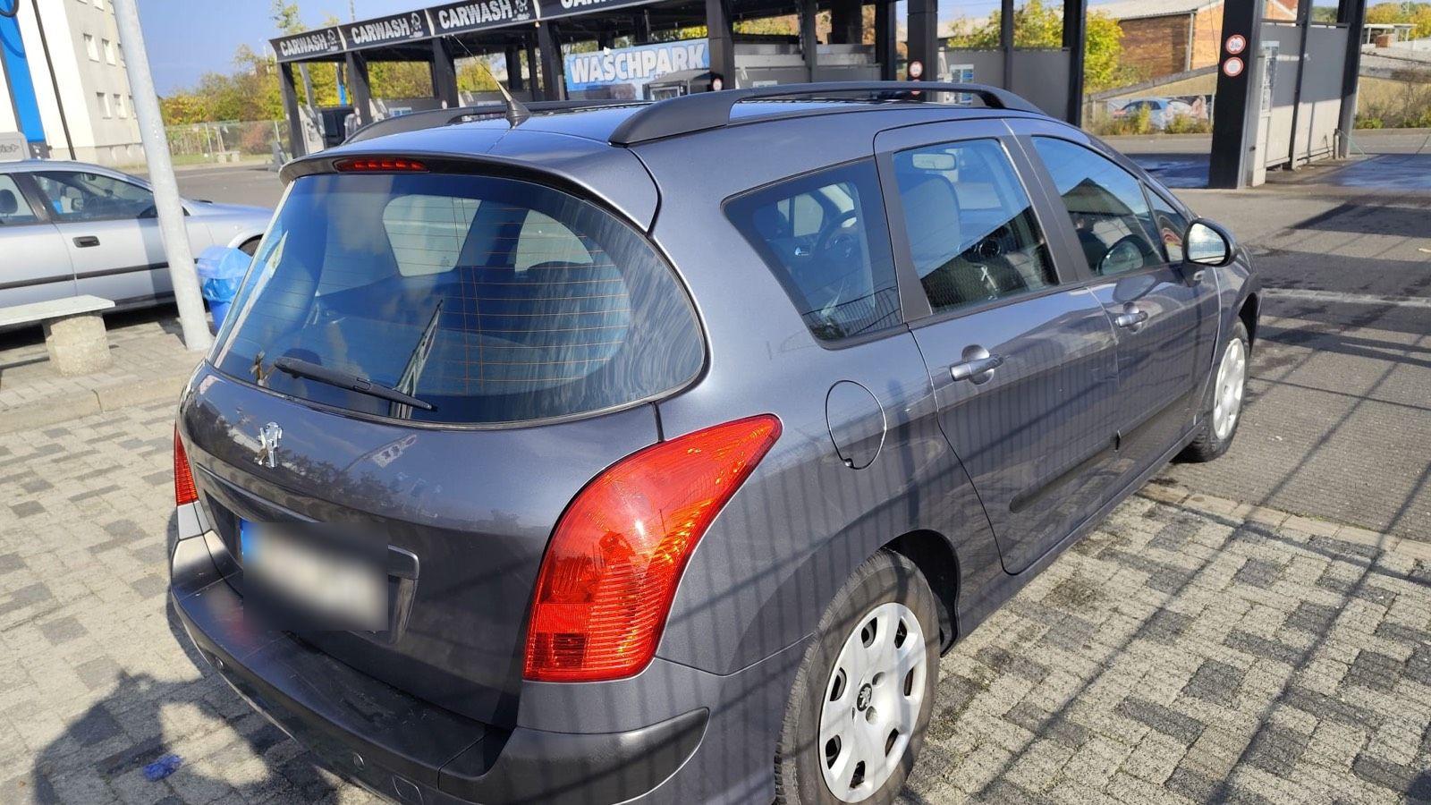 Peugeot 308 2011 — photo 15