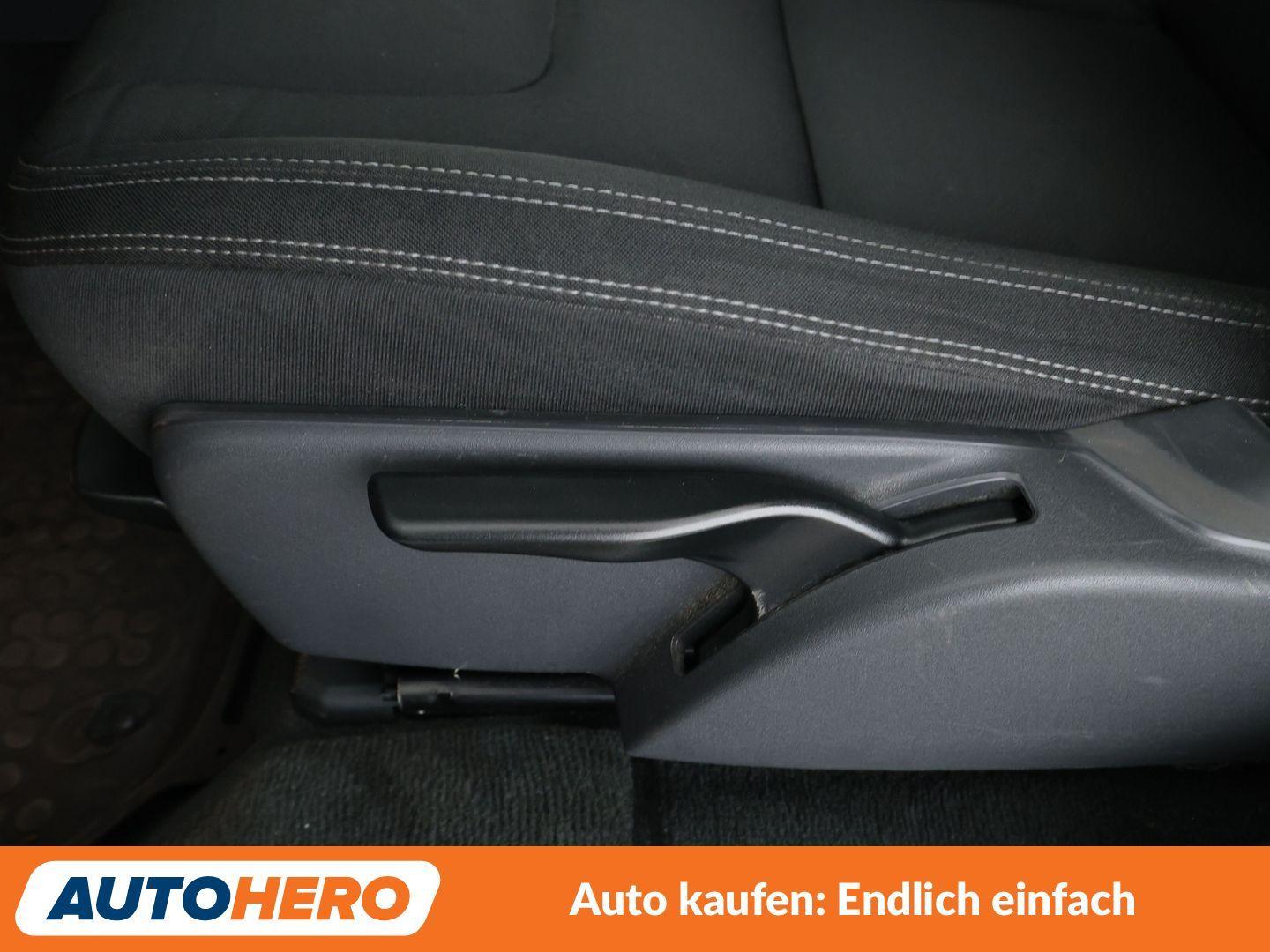 Volvo XC60 2.0 D3 Kinetic 2WD*NAVI*XENON*TEMPO*PDC*SHZ