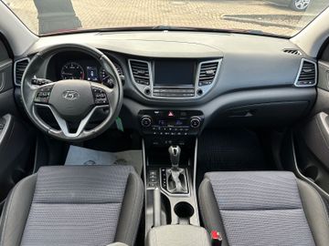 Hyundai TUCSON - 12