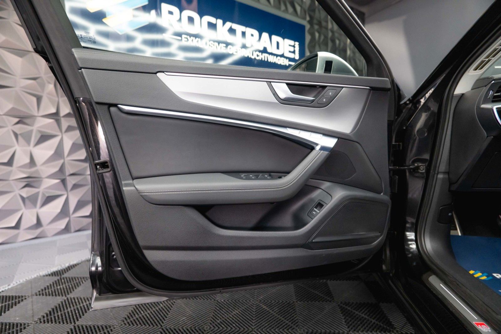 Fahrzeugabbildung Audi S6 Avant 3.0 TDI quattro *ACC*Head Up*LED*B&O*