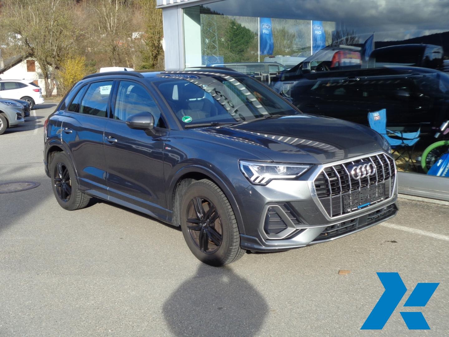 Audi Q3 40 TFSI quattro S line 2.0  LED  AHK  GRA