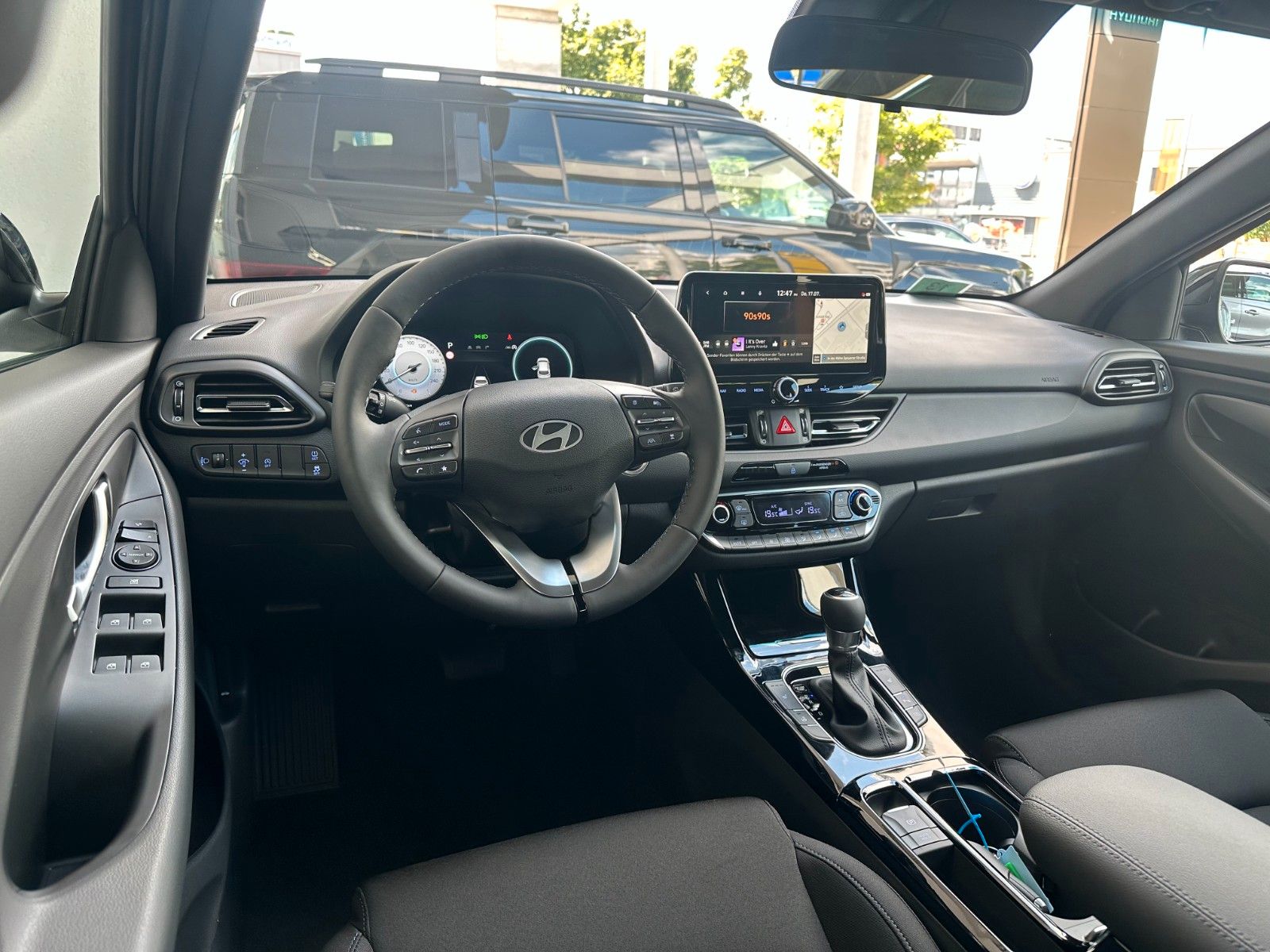 Fahrzeugabbildung Hyundai i30 Advantage Plus-Paket Toterwinkel/Navi!