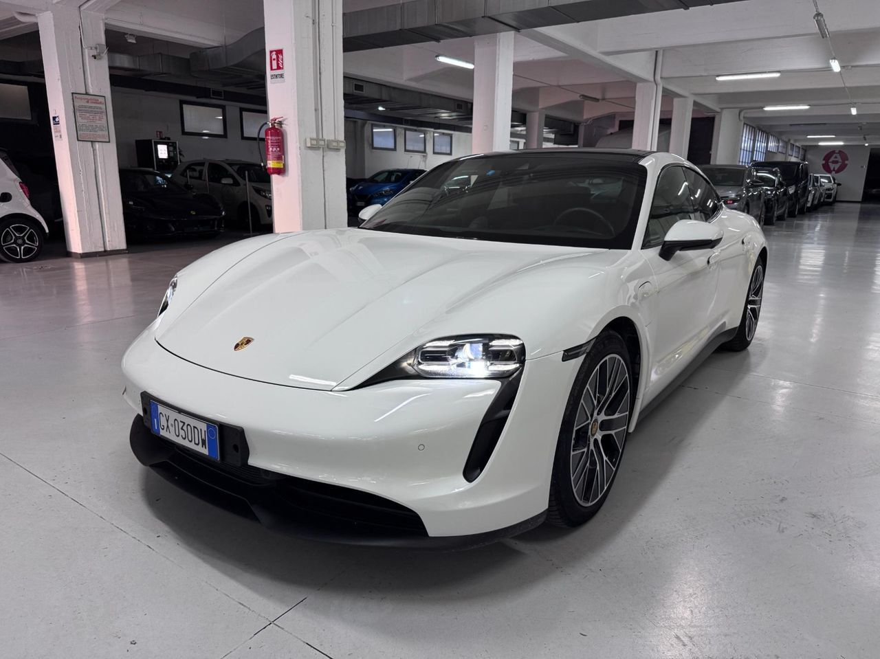PORSCHE Porsche Taycan 4S Solo 32.000 km pari al nuovo