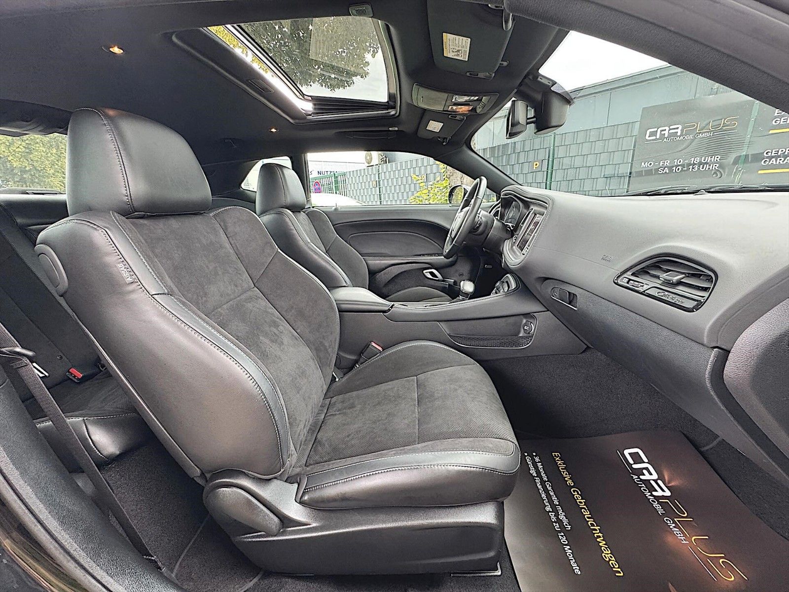 Fahrzeugabbildung Dodge Challenger 5.7 V8 SRT Performance BLACK EDITION