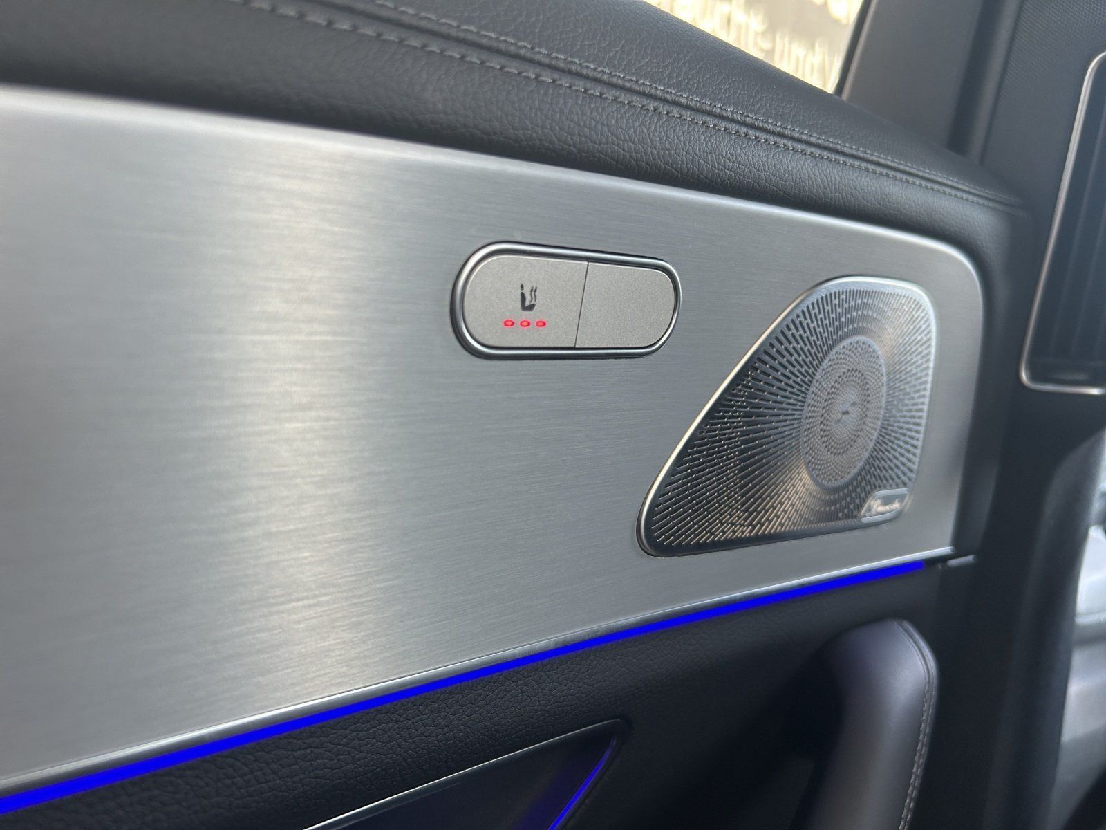 Fahrzeugabbildung Mercedes-Benz GLE53 AMG Prem+ DISTRO Standhz AHK Pano AIRMATIC