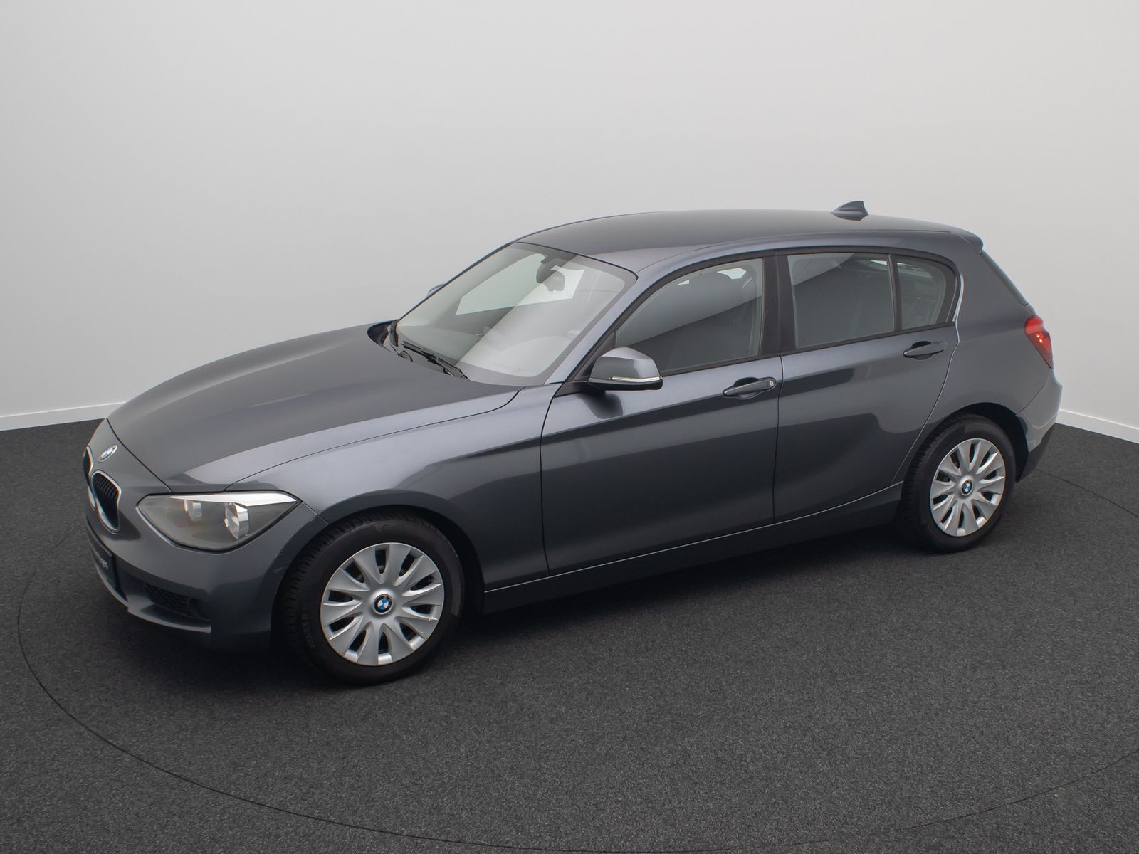 Fahrzeugabbildung BMW 116d Advantage Plus PDC Multilenkrad Sitzheizung
