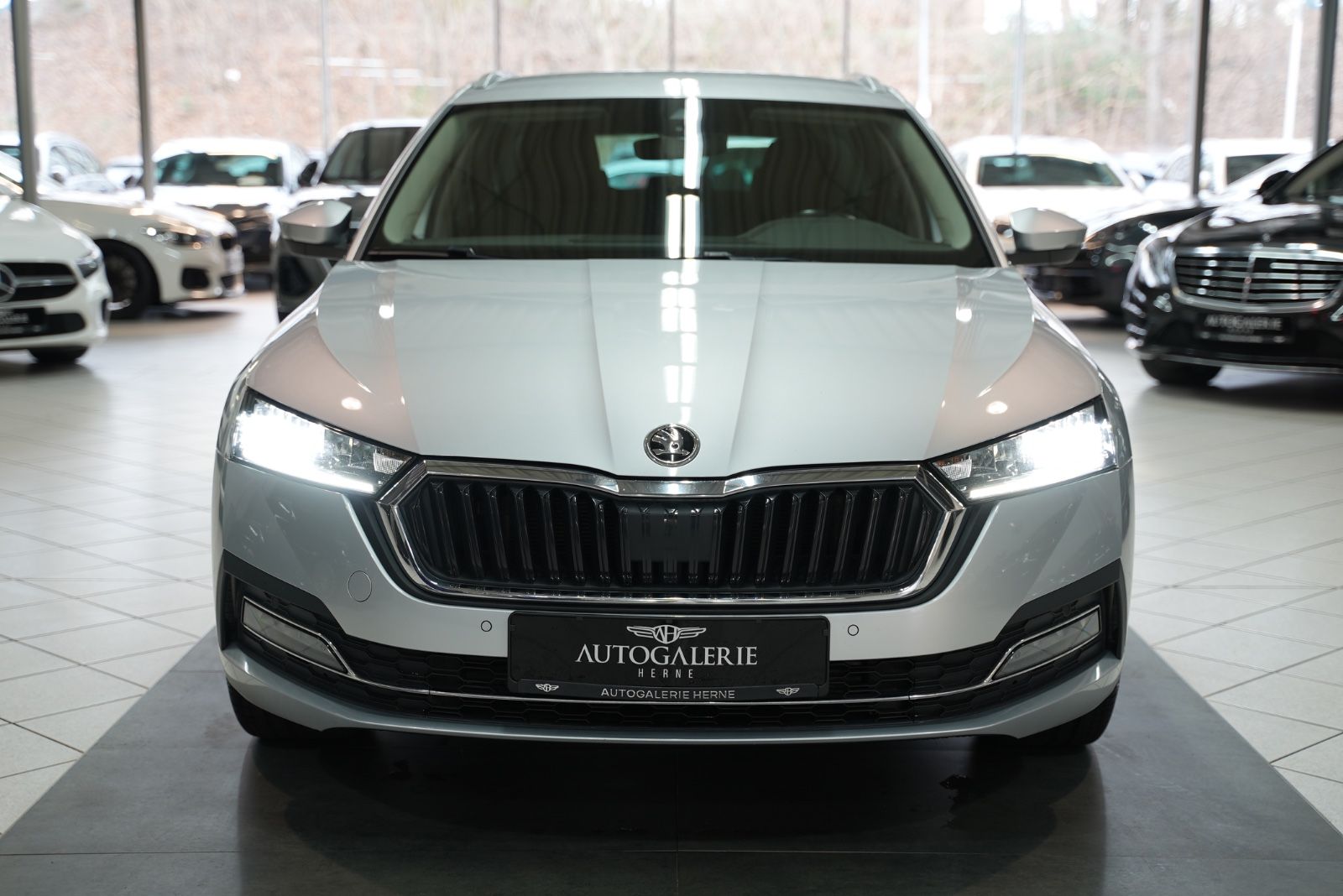Skoda Octavia First Edition TDI *AUT*SIDE*LANE*LED*NAV imagem 2