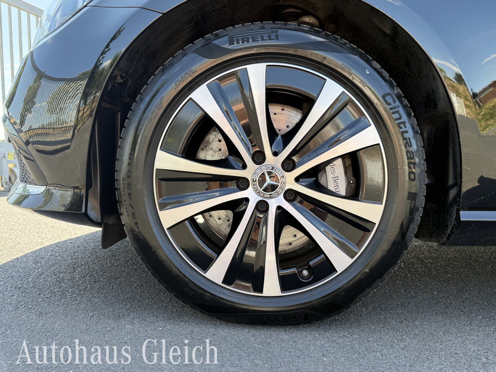 Fahrzeugabbildung Mercedes-Benz E 300 T de Avantgarde (EURO 6d) Distronic/Autom.
