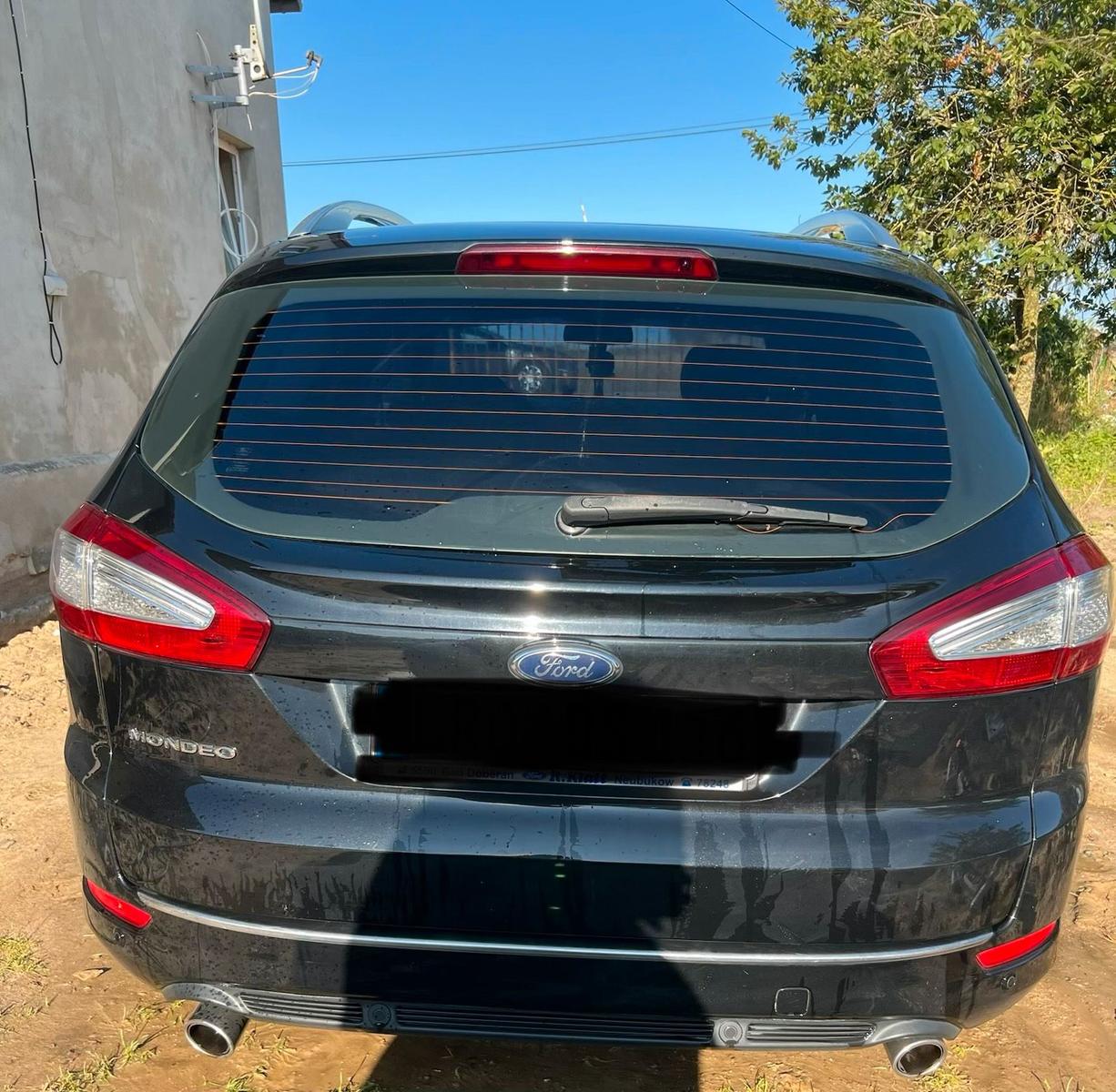 Ford Mondeo 2011 — engine 200 HP (147kW)